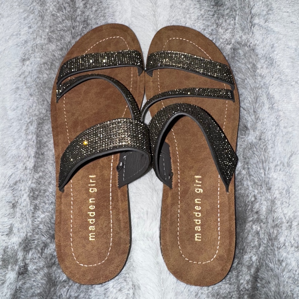 Madden Girl Sparkly Sandals Size 8